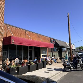 The Hen & Egg - Entrance with outdoor sitting. - Breakfast & Brunch Near Me - Newton, North Carolina The Hen & Egg - Entrance with outdoor sitting. - Breakfast & Brunch Near Me - Newton, North Carolina