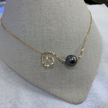 Tiare Creations by Serena Lee - Tahitian Black Pearl Necklace - Accessories Near Me - Honolulu, Hawaii Tiare Creations by Serena Lee - Tahitian Black Pearl Necklace - Accessories Near Me - Honolulu, Hawaii