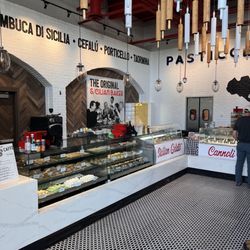 The Sicilian Butcher - Chandler - Gelato and cannoli bar