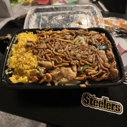 Fu Kee Express - Chicken Lo Mein