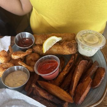 Russell's Seafood Grill - Another delicious view - Seafood Near Me - Murrells Inlet, South Carolina Russell's Seafood Grill - Another delicious view - Seafood Near Me - Murrells Inlet, South Carolina