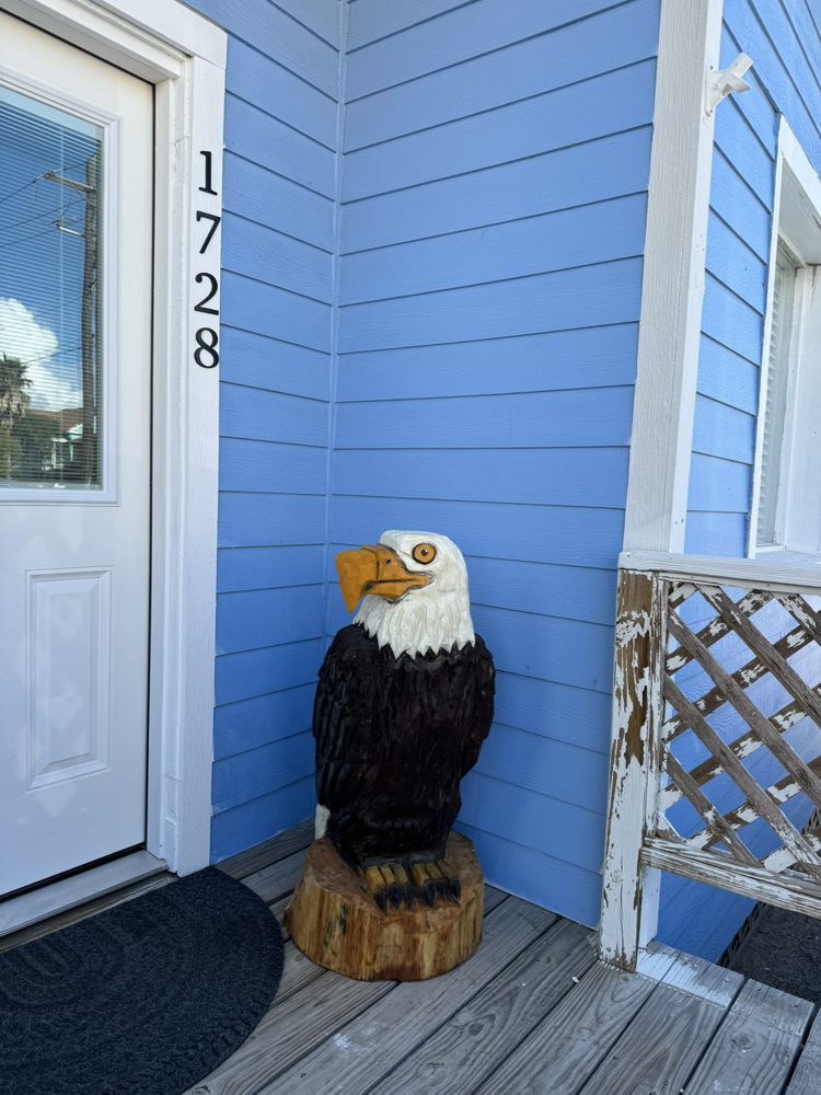 Slide of Eagle Eye Roofing