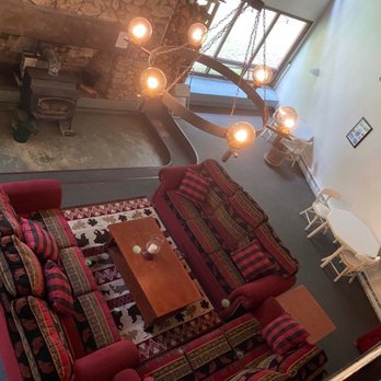 Evergreen Valley Inn & Villas - Sitting area - Hotels Near Me - Stoneham, Maine