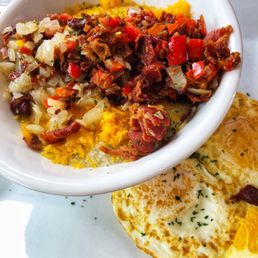 Grits bowl with bacon