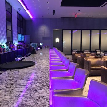 SoBe Restaurant and Lounge - Bar area a little after lunchtime - American Near Me - Lanham, Maryland