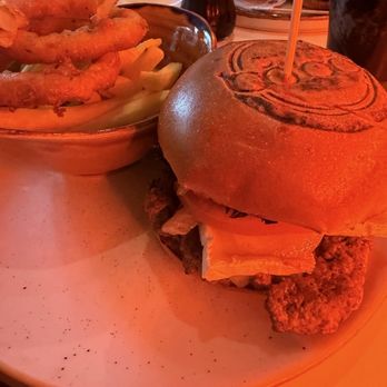 Bóbós Burgers Restaurant - Burgers Near Me - Dublin, D