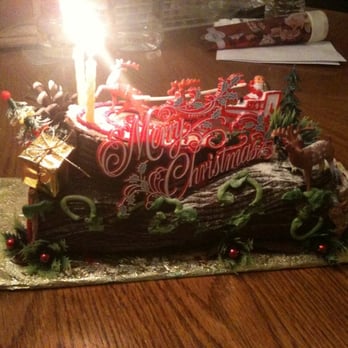 Amphora Bakery - xmas log - Bakeries Near Me - Herndon, Virginia