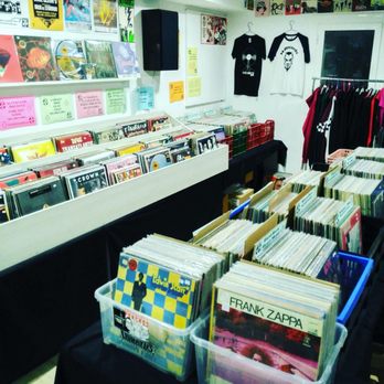 H-Records - Music & DVDs Near Me - Reus, T H-Records - Music & DVDs Near Me - Reus, T