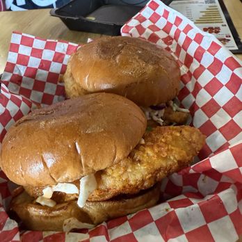 Byrd’s Hot Chicken - Chicken tender sandwich - Chicken Wings Near Me - Boynton Beach, Florida