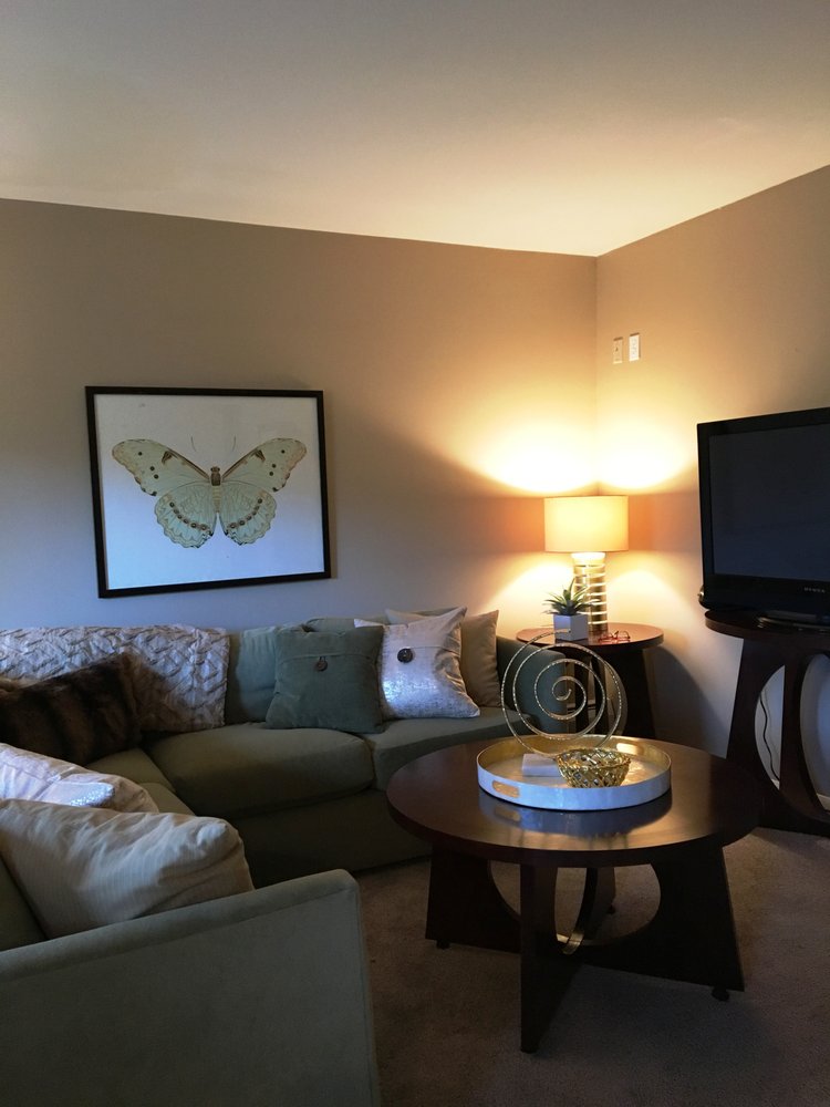 COWESETT HILLS APT Updated September 2024 21 Photos & 21 Reviews