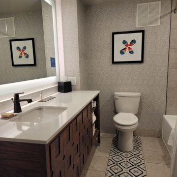 Estancia del Norte San Antonio, Tapestry Collection by Hilton - Hotels Near Me - San Antonio, Texas