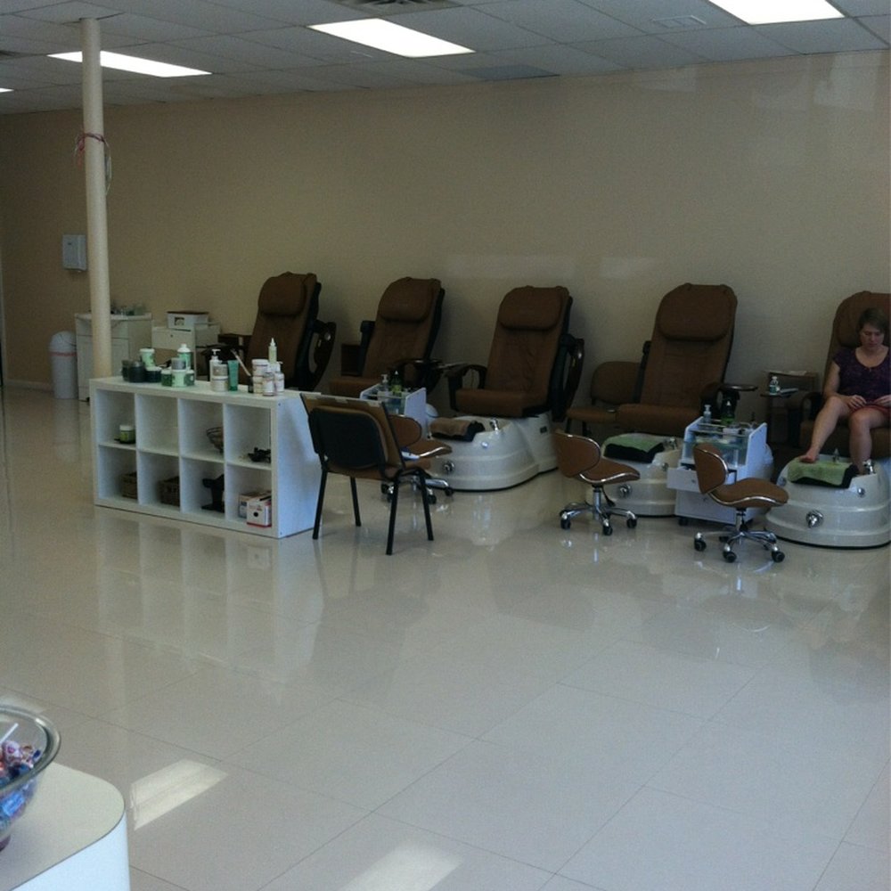 Fantastic Spa - So clean and friendly! - Nail Salons Near Me - Norwalk, Connecticut