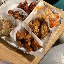 Paulette's Blue Collar Inn - Six of the flavors.....