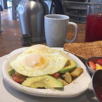 First Watch - Farmhouse Skillet - Breakfast & Brunch Near Me - North Miami Beach, Florida