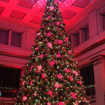 The Marshall Field's Walnut Room - American Near Me - Chicago, Illinois