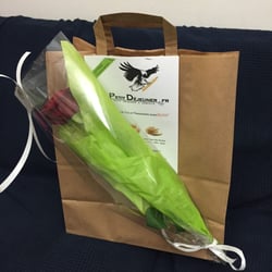 Monpetitdejeuner - Voici la livraison de mon petit déjeuner pour ma chérie et moi plus la rose rouge. je conseille ma copine était ravie