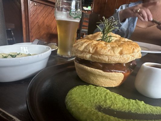 Roadside Tavern Lisdoonvarna by null