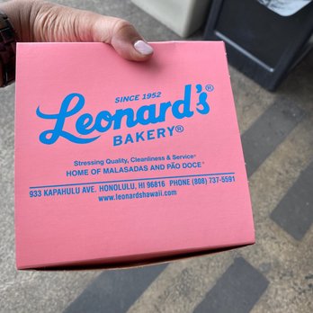 Leonard's Bakery - Box full of yummy - Bakeries Near Me - Honolulu, Hawaii Leonard's Bakery - Box full of yummy - Bakeries Near Me - Honolulu, Hawaii
