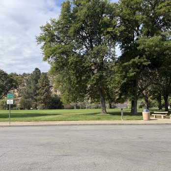 Randolph Collier Rest Area - Green area for humans ONLY - Rest Stops Near Me - Yreka, California Randolph Collier Rest Area - Green area for humans ONLY - Rest Stops Near Me - Yreka, California