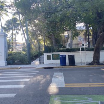 Truman Little White House - Street frontage views - Museums Near Me - Key West, Florida