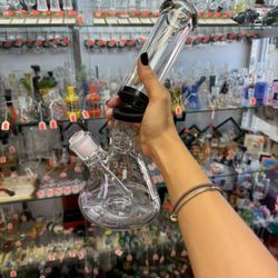 The Karma Korner - Magnetic Bong!