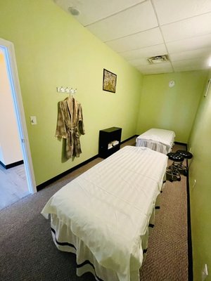 EVERGREEN MASSAGE - Updated February 2026 - 15 Photos - 5425 Hwy 153, Hixson, Tennessee