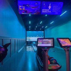 Ryan's Ten Pin Eatery & Arcade - VIP bowling room