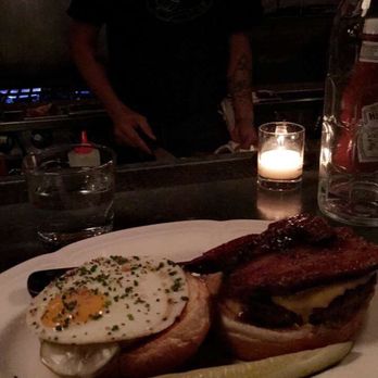 Au Cheval - Single cheeseburger with bacon and egg - Bars Near Me - Chicago, Illinois Au Cheval - Single cheeseburger with bacon and egg - Bars Near Me - Chicago, Illinois
