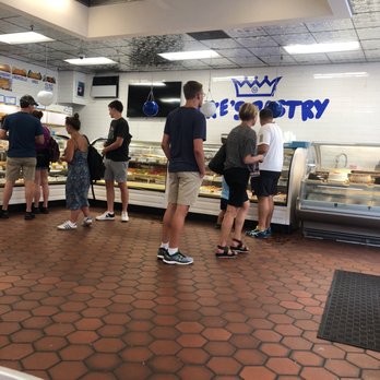Mike's Pastry - Bakeries Near Me - Boston, Massachusetts Mike's Pastry - Bakeries Near Me - Boston, Massachusetts