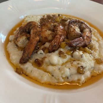 Restaurant Claudine - Shrimp and grits - French Near Me - San Antonio, Texas Restaurant Claudine - Shrimp and grits - French Near Me - San Antonio, Texas