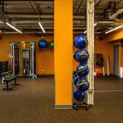 Orange Shoe Personal Fitness - Andersonville