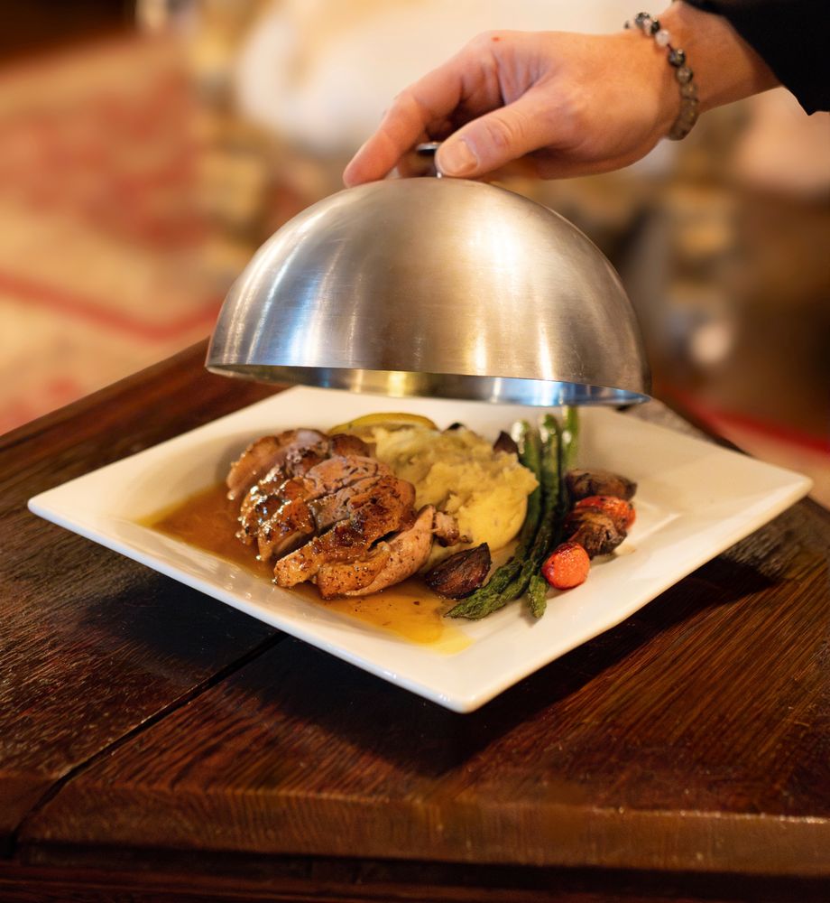 Social spots from Henderson Castle