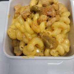 Honey I'm Home - This is an over-the-top macaroni & cheese with Chile Verde! The combo is quite creative and absolutely delicious.