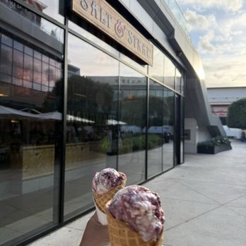 Salt & Straw - Berry! - Desserts Near Me - San Jose, California Salt & Straw - Berry! - Desserts Near Me - San Jose, California
