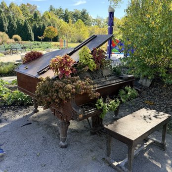 Highfield Discovery Garden - Music garden - Botanical Gardens Near Me - Cincinnati, Ohio