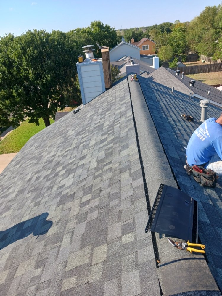 Slide of L&J Gonzalez Roofing