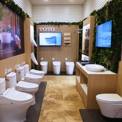 Design Hub - Discover TOTO's smart toilets and luxury bathroom fixtures--where cutting-edge technology meets sleek, modern design.