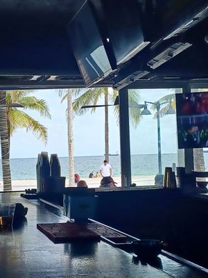 Blondies Sports Bar by null