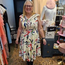 Nancy’s Vintage and Retro - I bought this. Loved it.