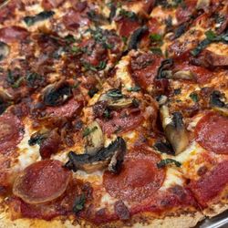Cosmos Bar & Grill - Pepperoni, mushrooms and bacon!