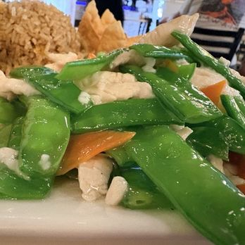 China Inn - Snow peas fresh and snappy - Chinese Near Me - San Antonio, Texas