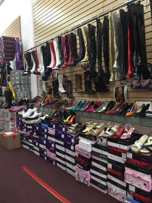 Maya Shoes of Hollywood by null