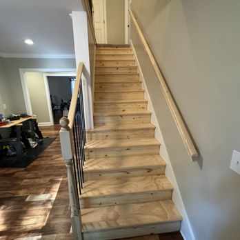         The Sharpe Image  - Treads, risers and railing with balusters - Decks & Railing Near Me - Franklin, Tennessee