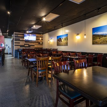 Hickory & Spice - Main dining area - Barbeque Near Me - Orange, California Hickory & Spice - Main dining area - Barbeque Near Me - Orange, California