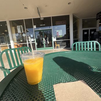 Erik's DeliCafe of Gilroy - Outlets - horrible mango smoothie. - Delis Near Me - Gilroy, California