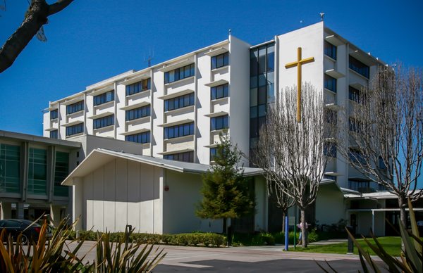 EMANATE HEALTH QUEEN OF THE VALLEY HOSPITAL - Updated July 2025 - 139 - Queen Of The Valley Hospital In West Covina