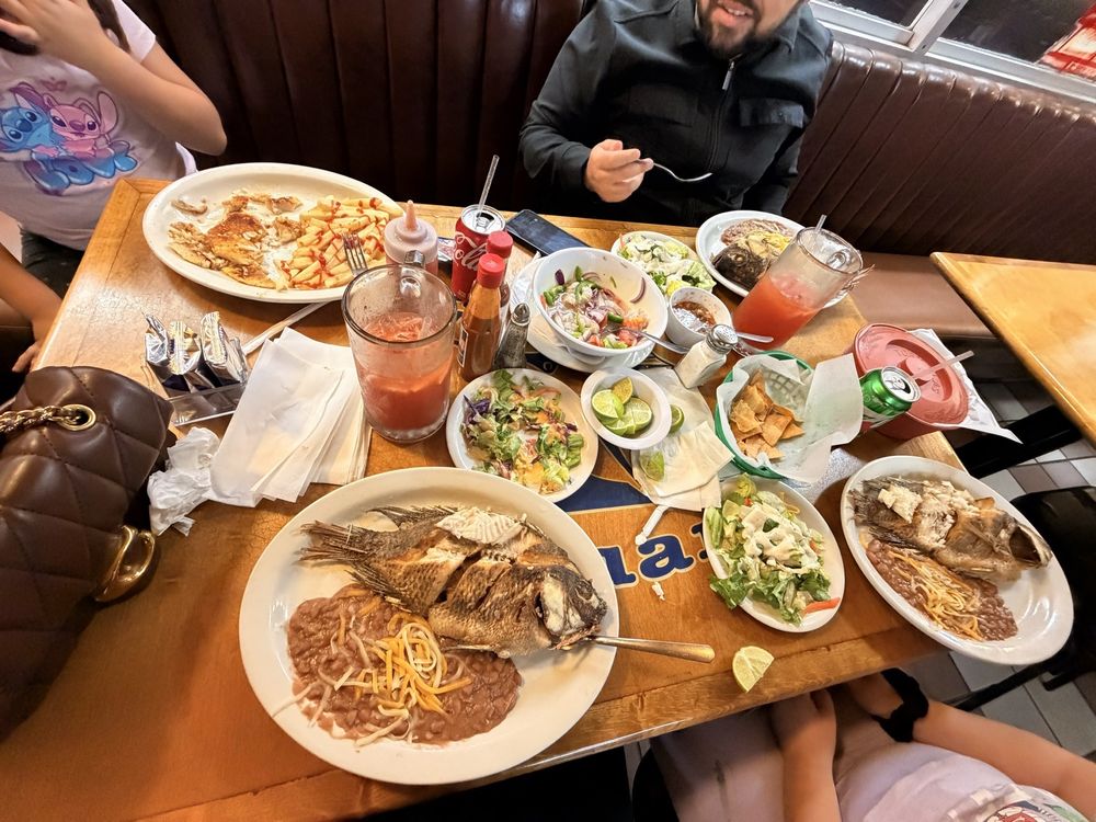 Mariscos Tijuana No 2 — Mexican restaurant in Hawthorne