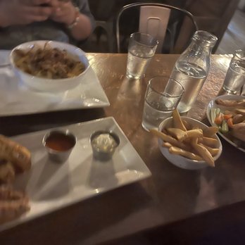 Barley Republic Public House - a plate of food on a table - Irish Near Me - St. Augustine, Florida
