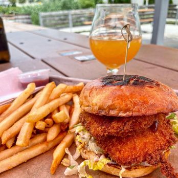 Caboose Commons - Fried chicken burger - Breweries Near Me - Fairfax, Virginia