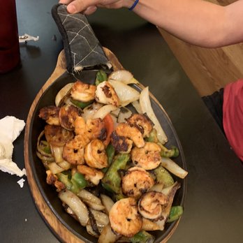 Coyote Rojo - Shrimp fajitas - Mexican Near Me - Groveland, Florida